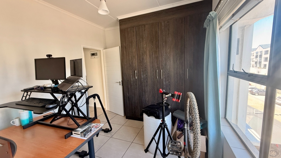 To Let 2 Bedroom Property for Rent in Sandown Western Cape